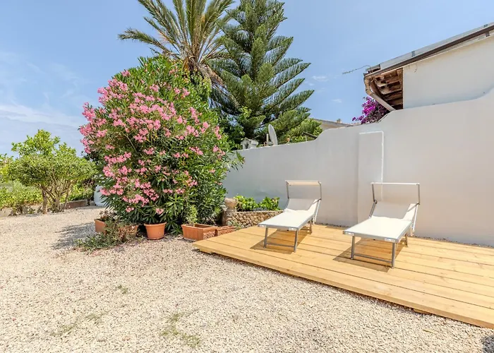 Casa Delle Brezze - A Due Passi Dalla Riva Nyaraló