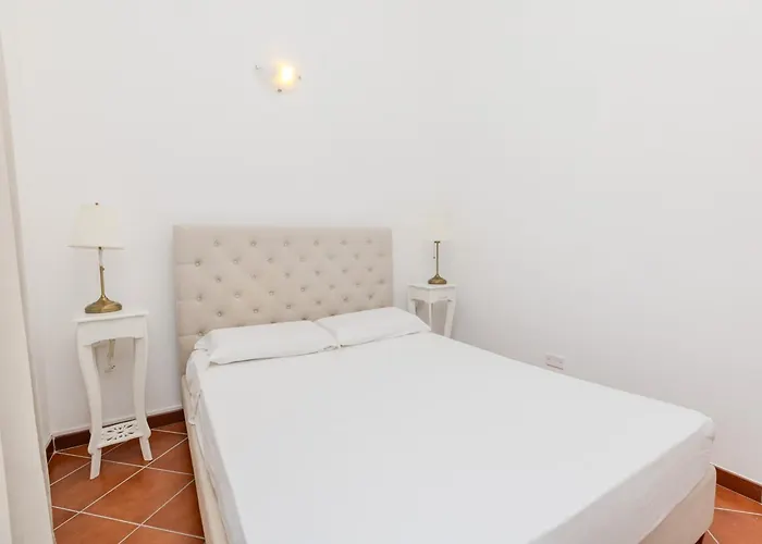 Casa Delle Brezze - A Due Passi Dalla Riva Nyaraló