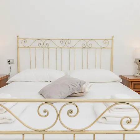Casa vacanze Casa Delle Brezze - A Due Passi Dalla Riva