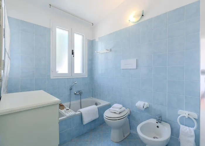 Semesterbostad Casa Delle Brezze - A Due Passi Dalla Riva *